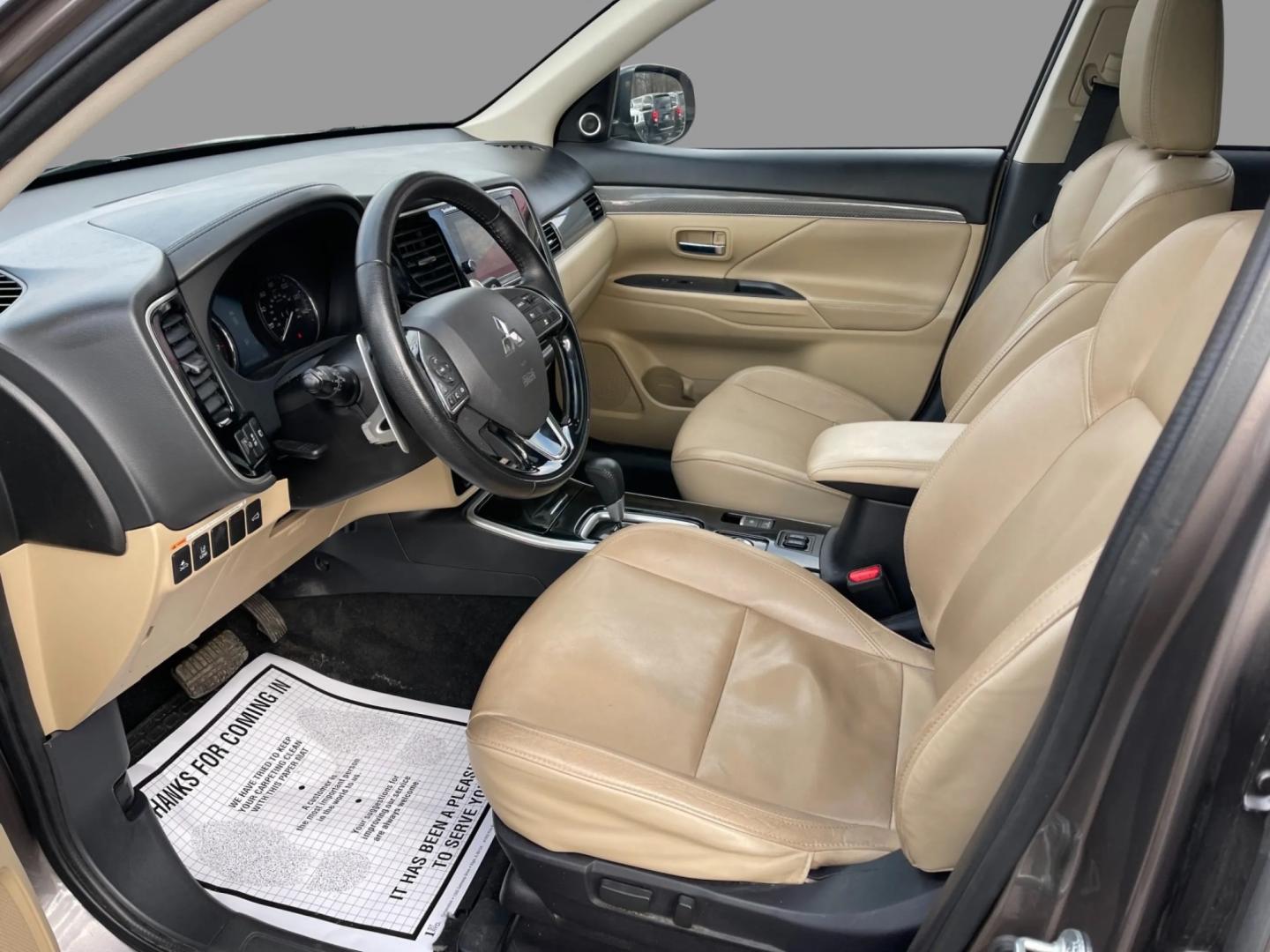 2019 Brown /Tan Mitsubishi Outlander GT Touring S-AWC (JA4JZ4AX7KZ) with an 3.0L SOHC V6 engine, 6-Speed Automatic transmission, located at 547 E. Main St., Orwell, OH, 44076, (440) 437-5893, 41.535435, -80.847855 - Photo#15